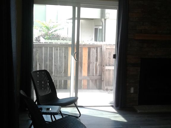 Dining area to main room