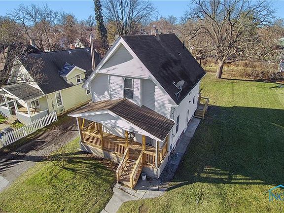 3rd image of 348 Hiett Ave