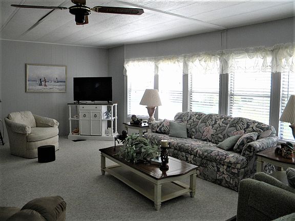 5th image of 16613 Lantana Dr