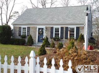 192 Algonquin Ave, Mashpee, MA 02649