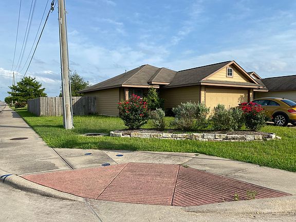 2nd image of 1044 Crested Point Dr