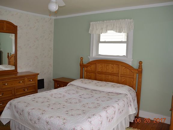 5th image of 2221 Wayne Ave