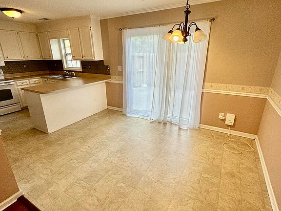 2nd image of 2152 Flagstone Ct APT M-8