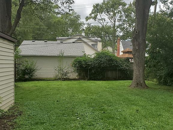 2nd image of 2059 Bacon Ave