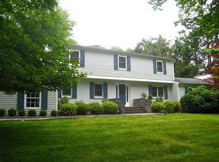 15 Peck Rd, Mount Kisco, NY 10549