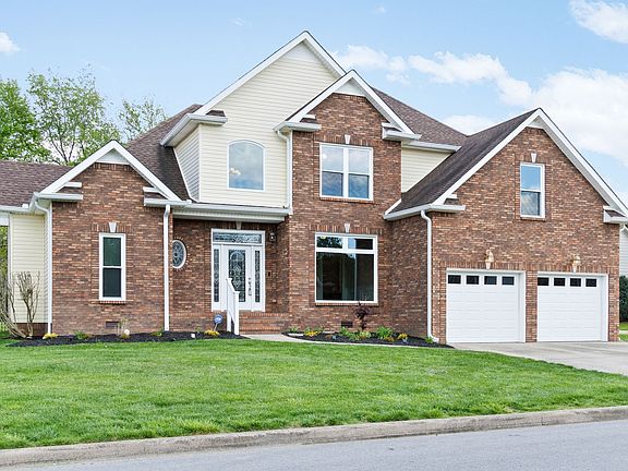 3rd image of 3262 Quincy Ln