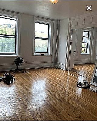 5th image of 647 Academy St APT 31