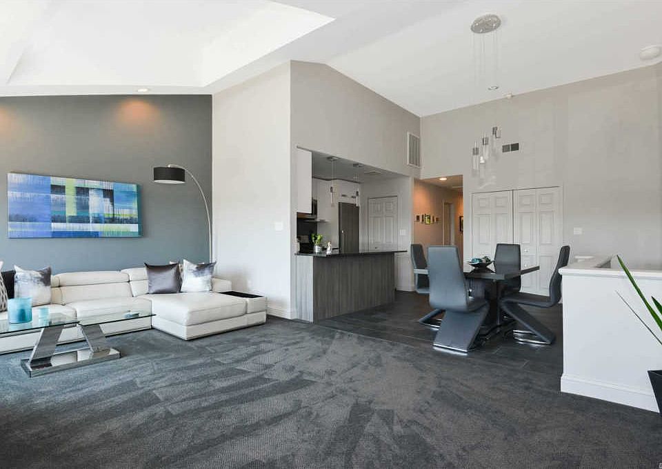 1st image of 242-10B Oak Park Dr #98B