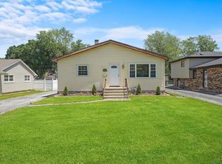 131 N Rebecca St, Glenwood, IL 60425