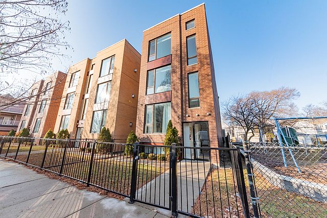 1st image of 3516 N Sacramento Ave #2