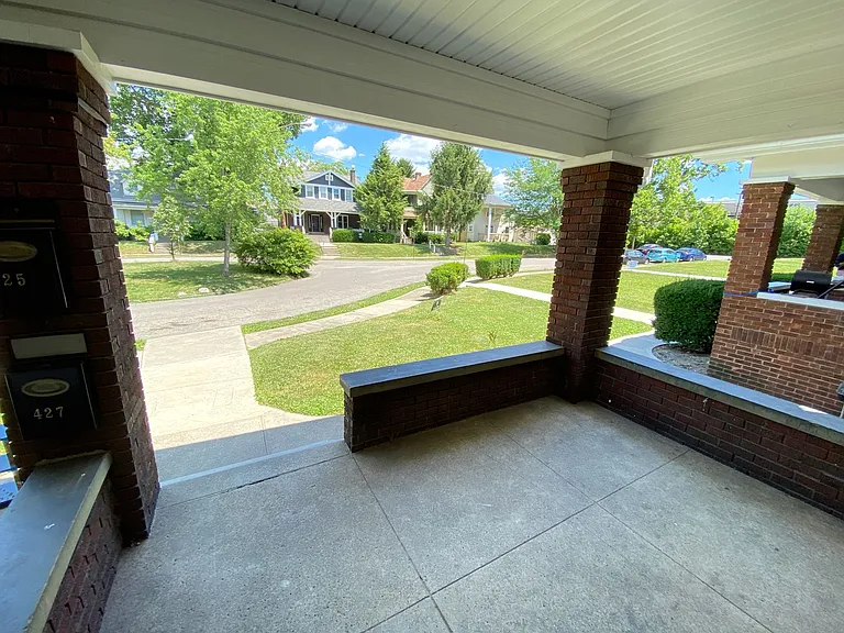 E 15th Ave 425-427 TNB — Photo 22