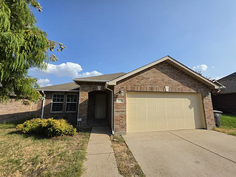 10032 Daly Dr — Photo 1