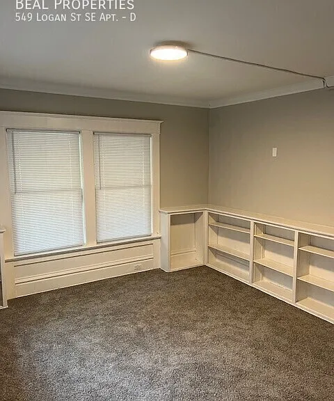 549 Logan St SE #D — Photo 17
