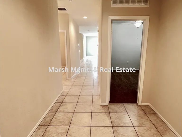 2119 S 46th St — Photo 3