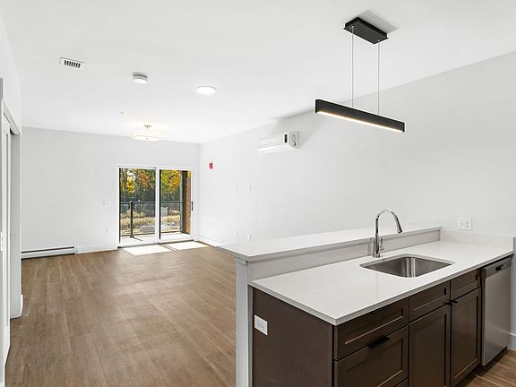 3rd image of 114 Dylan Ave #108