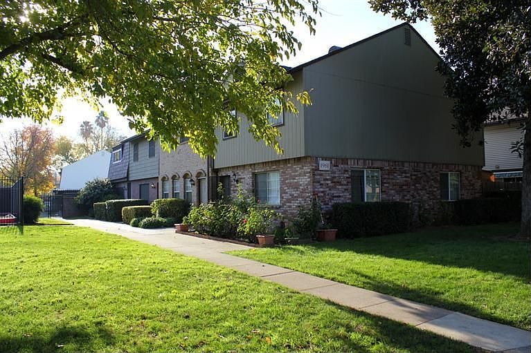 1st image of 1961 Benita Dr Unit 2