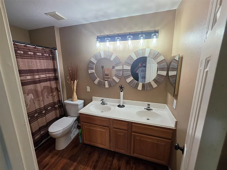 1138 Sussex Trl — Photo 21