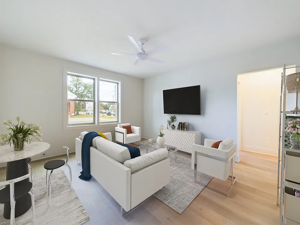 2 E Sunset Ave #3