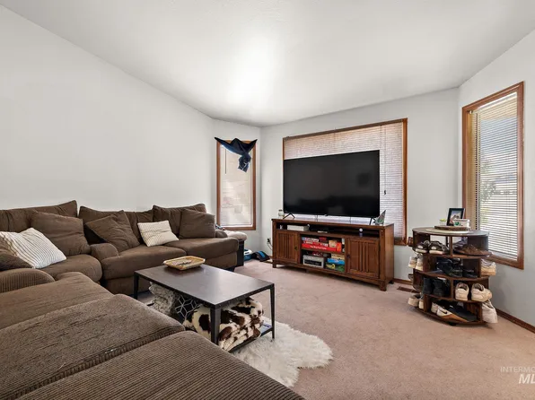 2282 NW 11th Ave, Meridian, ID 83646