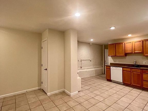 5th image of 1736 U St NW #A