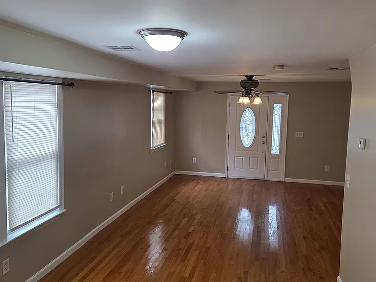 362 Forest St #1 — Photo 1