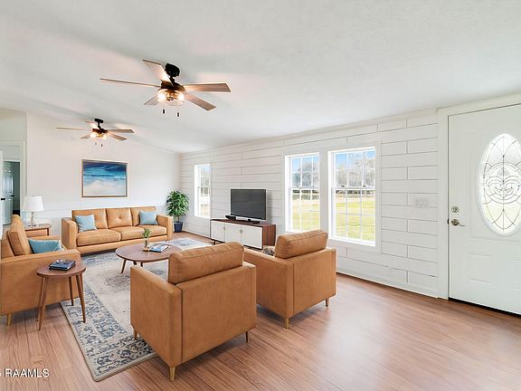 3rd image of 129 Owl Ln