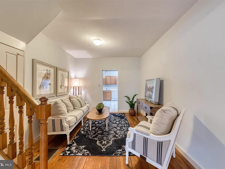 931 S Charles St — Photo 4