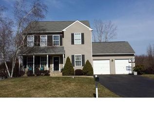 579 Charles Dr, Gilbertsville, PA 19525