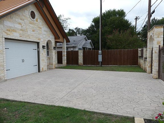 5th image of 364 Pecan Row