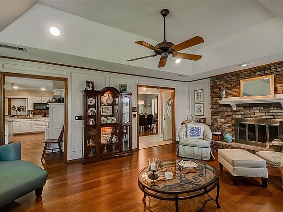 4th image of 1528 Idyllwild Dr