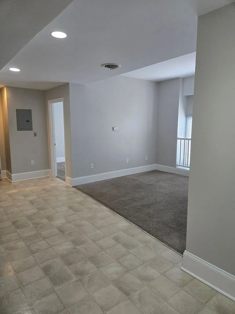 Market View Place - Downtown Living + $100/Month Parking Credit for 12 Months — Photo 3