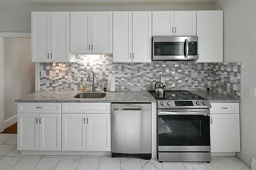 102 W 30th St #1 Photo 1