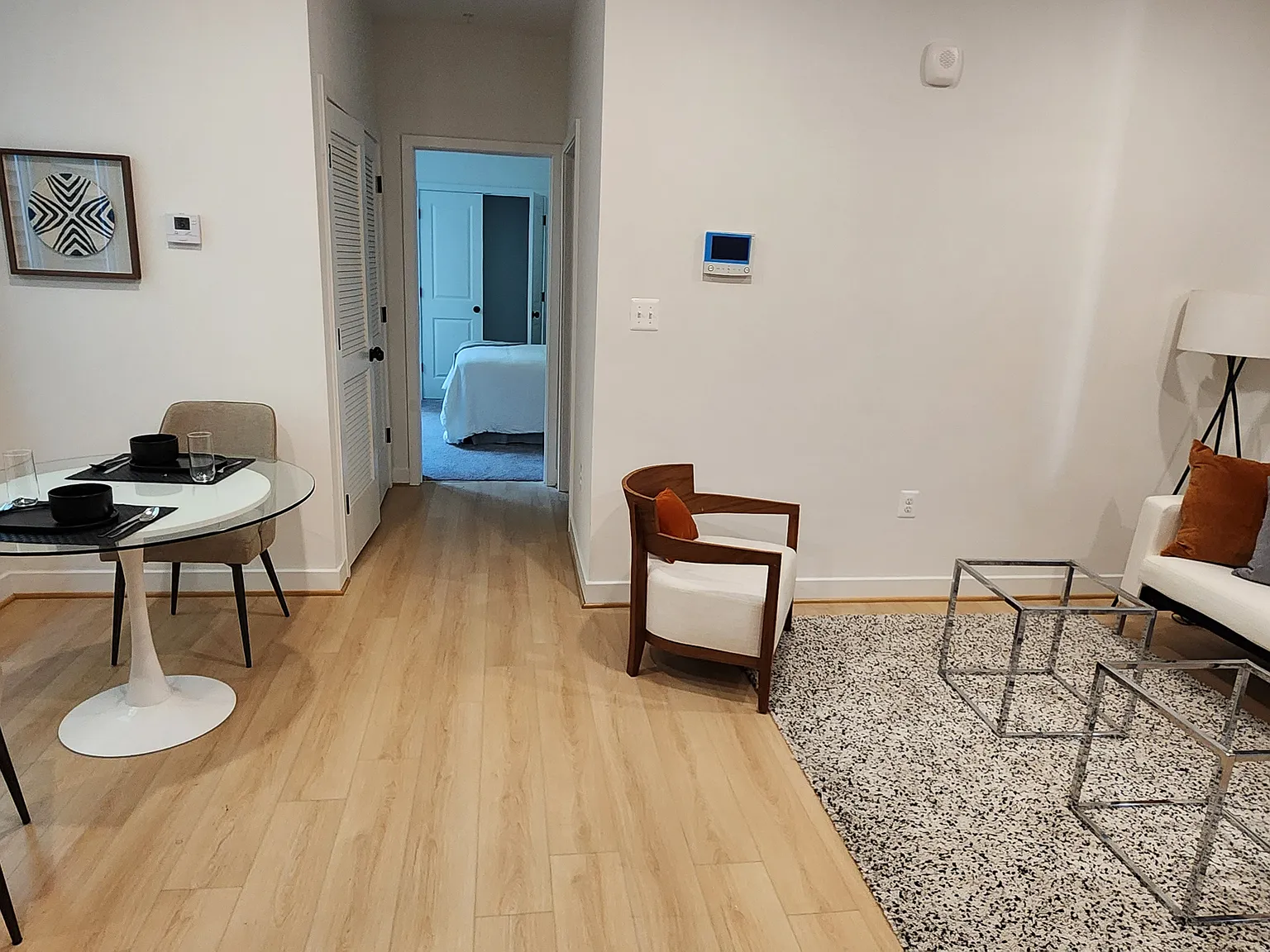 1 bed, 575 sqft, $2,000 — Photo 3