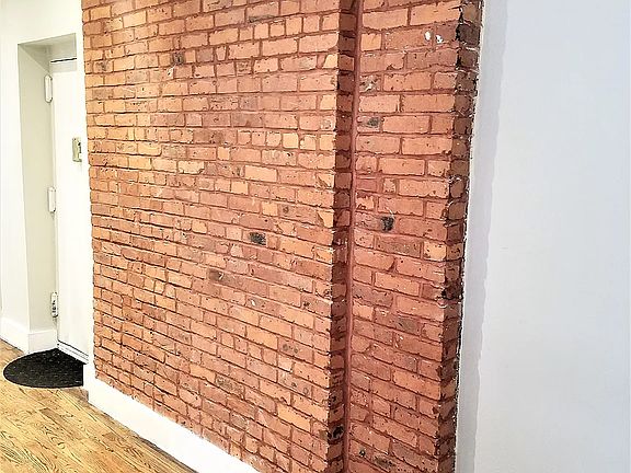 5th image of 932 Myrtle Ave APT 3