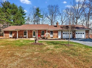 98 Oak St, Craigsville, VA 24430