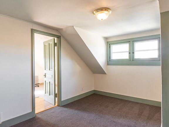 5th image of 129 N Saint Louis Blvd #A