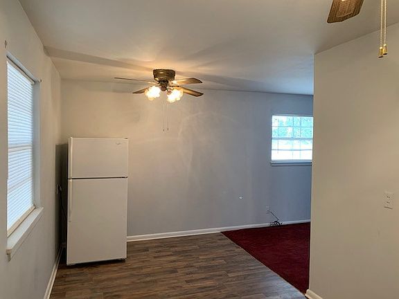 3rd image of 507 N Carol Ave
