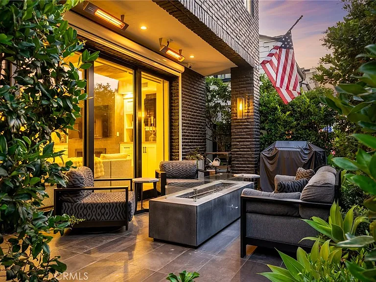 2037 E Ocean Blvd — Photo 46