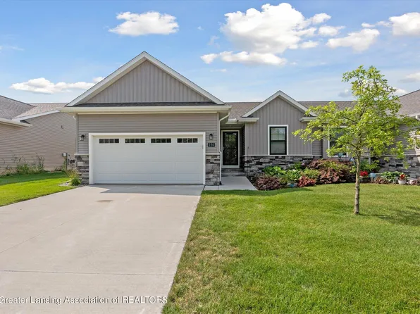 154 Vansickle Dr, Charlotte, MI 48813