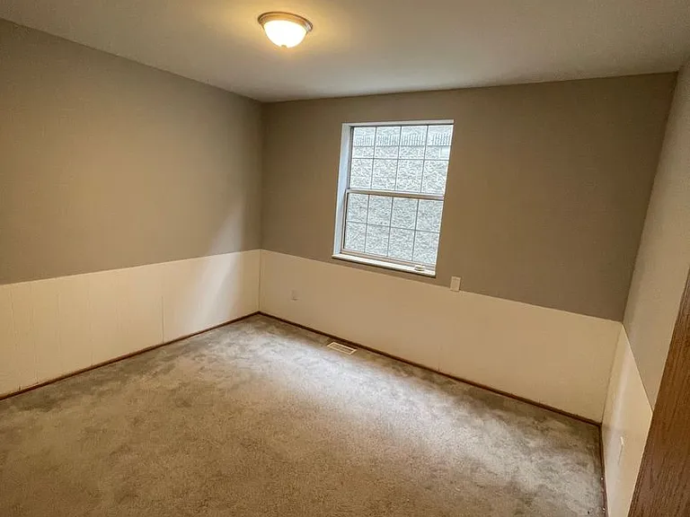 2169 Indianola Ave — Photo 5