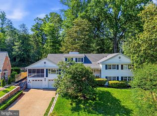 5155 37th St N, Arlington, VA 22207