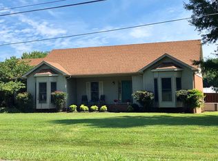 1204 Shallow Lake Cir, Hopkinsville, KY