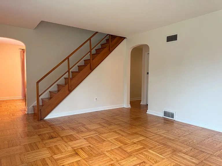 1549 County Line Rd — Photo 10