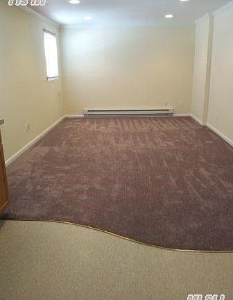 3rd image of 795 Conklin St