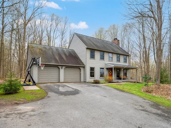 7834 Kellogg St, Clinton, NY 13323