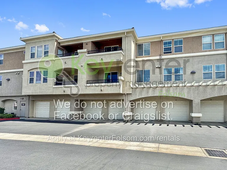 1300 Moon Cir #1326 — Photo 13