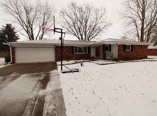 4020 N Creston Dr, Marion, IN 46952