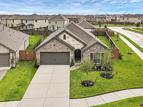 2nd image of 4773 Peony Green Dr