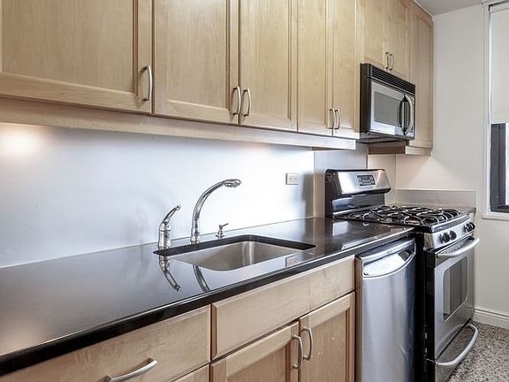 3rd image of 201 E 87th St APT 29J