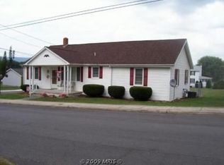 214 Jefferson St, Moorefield, WV 26836